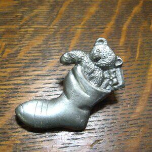 Christmas Stocking Teddy Bear Vintage Pewter Lapel Pin
